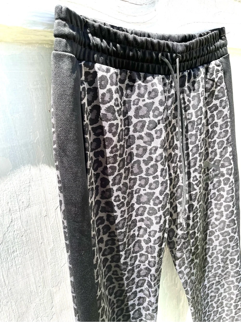 Puma Rare Jogger Track Pants Wild pack T7 Smoked Pearl Leopard Print Men's M